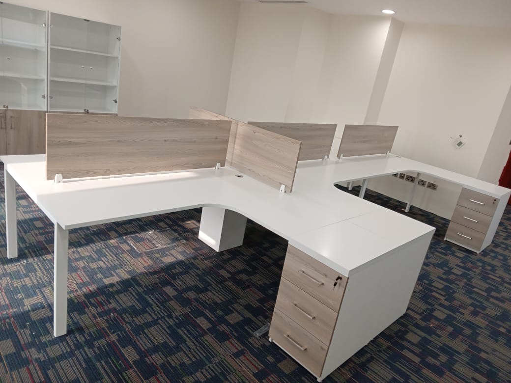 تأثيث مكاتب شركة في الرياض — مشروع Office Art المنفّذ